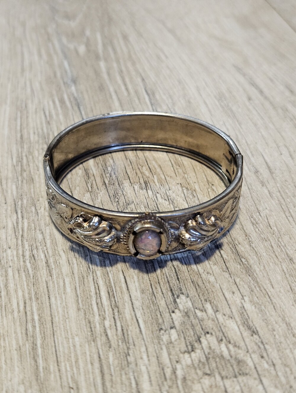 Vintage Hinged Bangle Bracelet Intricate Silver-toned Metal W/ Cabochon Stone